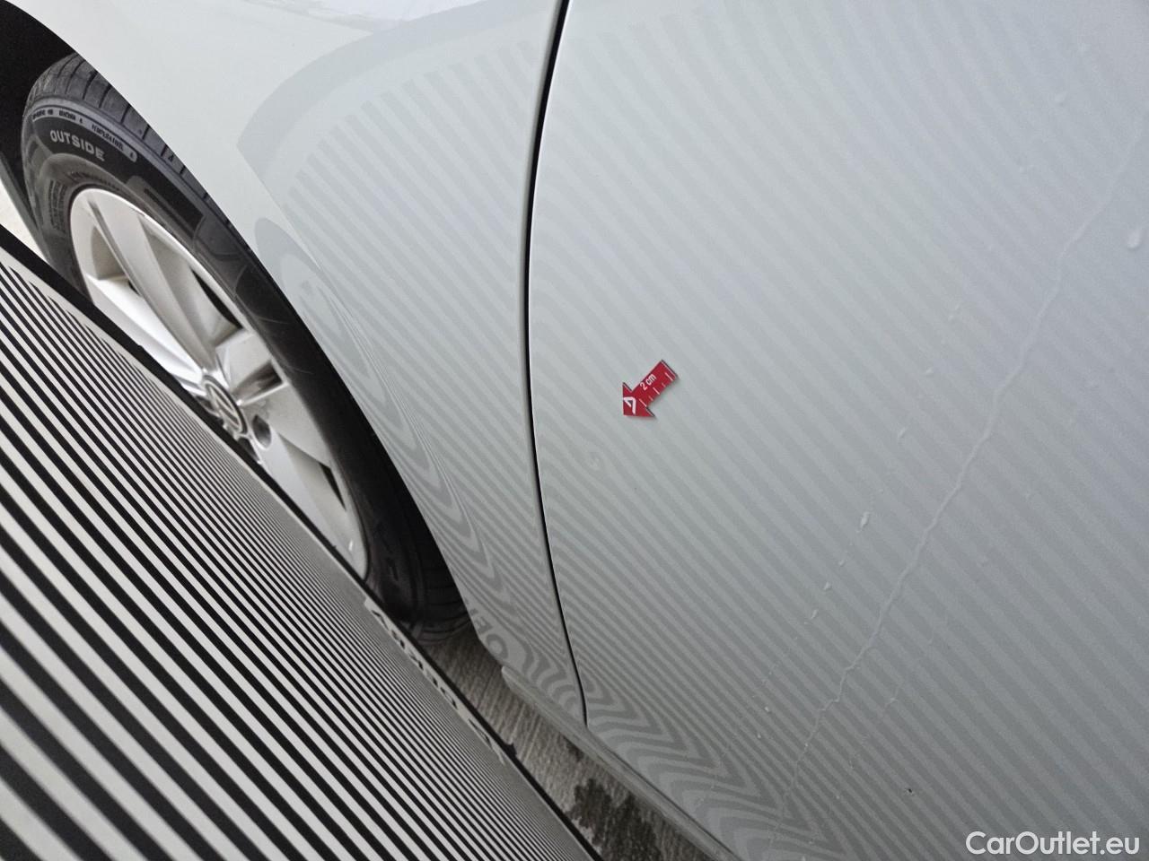  Volkswagen  Golf  Life 1.5 eTSI ACT DSG mild-Hybrid #4