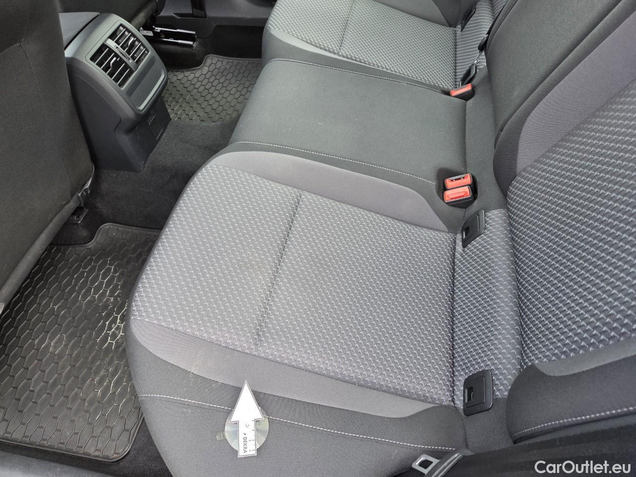  Volkswagen  Passat Advance 1.5 TSI ACT 150 CP #30