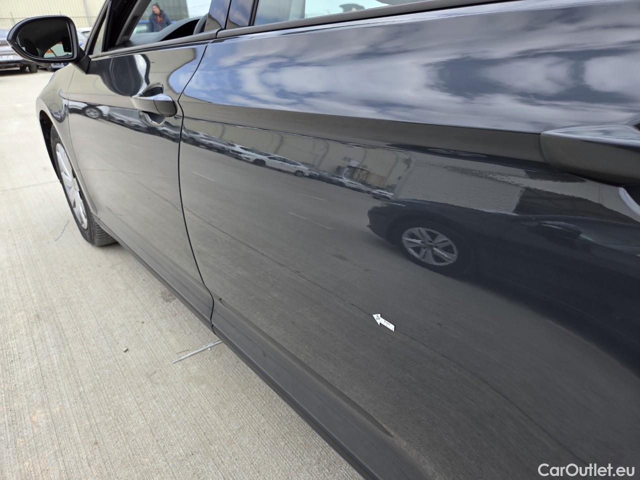  Volkswagen  Passat Advance 1.5 TSI ACT 150 CP #20