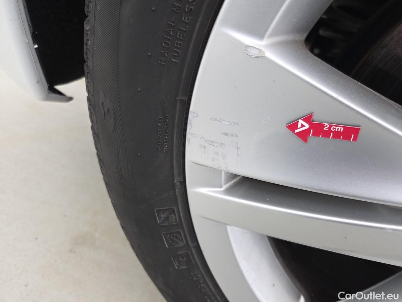  Volkswagen  Golf  Life 1.5 eTSI ACT DSG mild-Hybrid #7