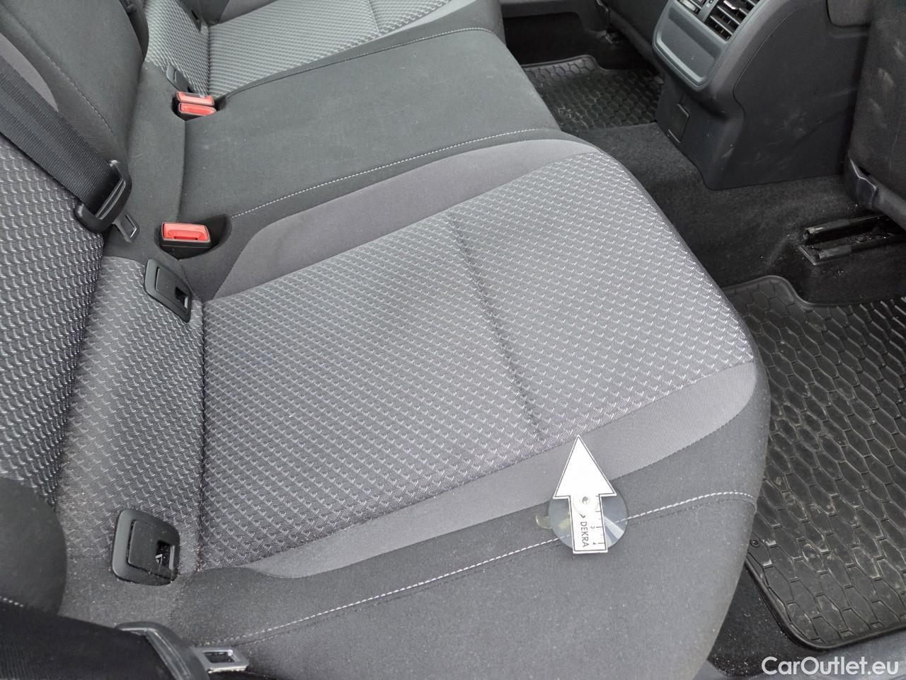  Volkswagen  Passat Advance 1.5 TSI ACT 150 CP #41