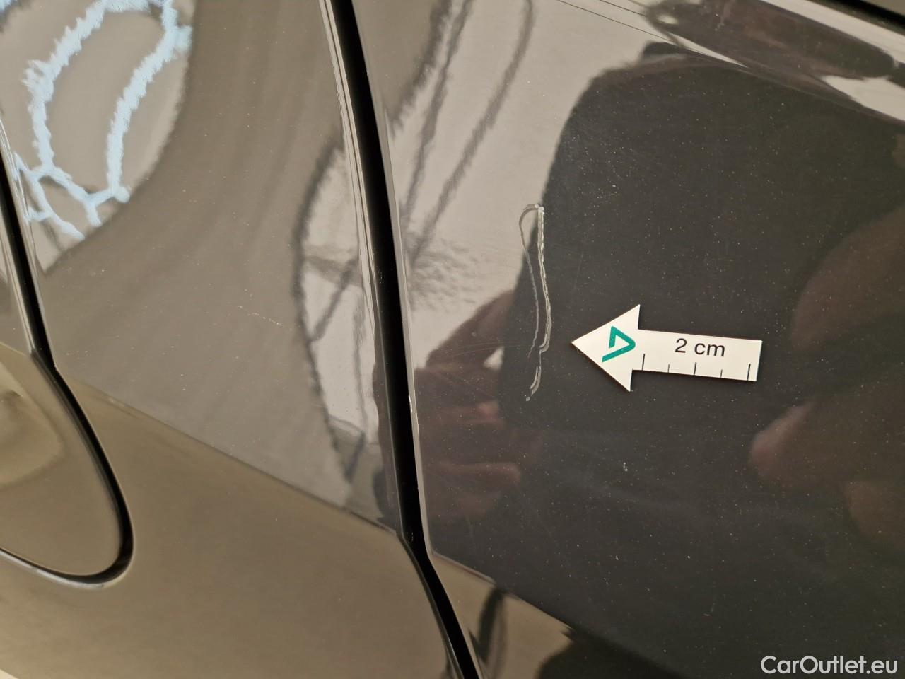  Volkswagen  Golf  Life 1.0 TSI #23