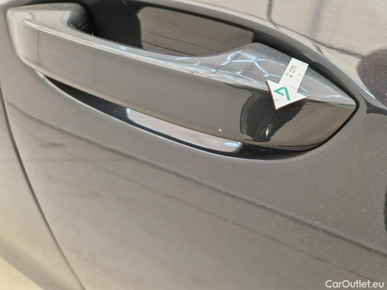  Volkswagen  Golf  Life 1.0 TSI #21