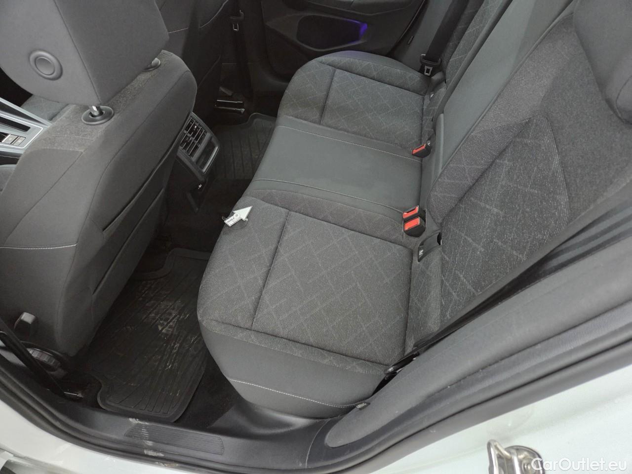  Volkswagen  Golf  Life 1.5 eTSI ACT DSG mild-Hybrid #54