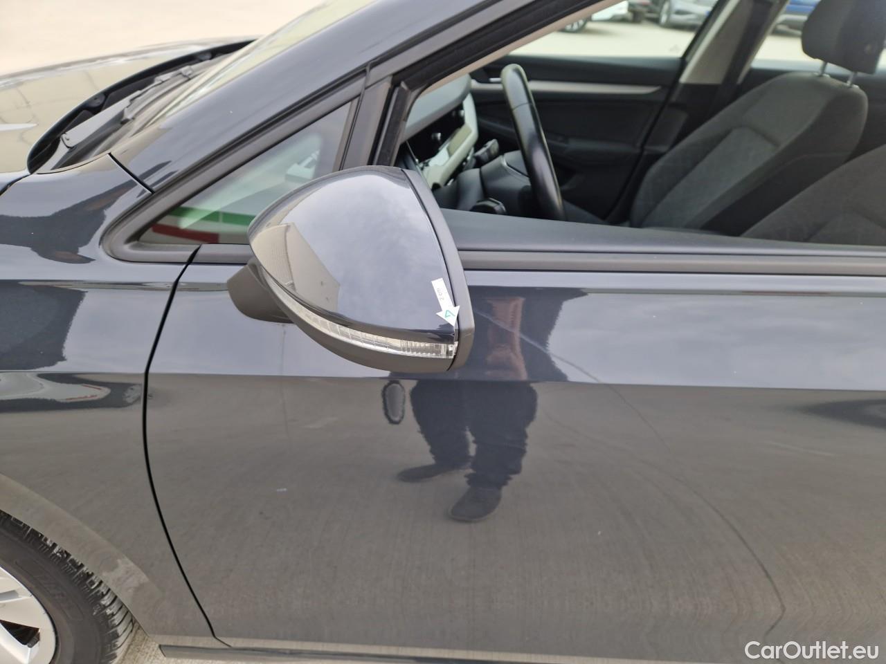  Volkswagen  Golf  Life 1.0 TSI #5