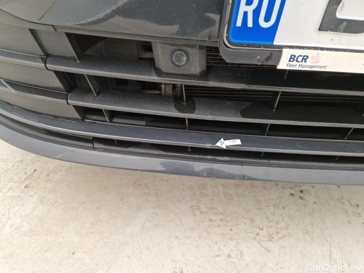  Volkswagen  Golf  Life 1.0 TSI #5