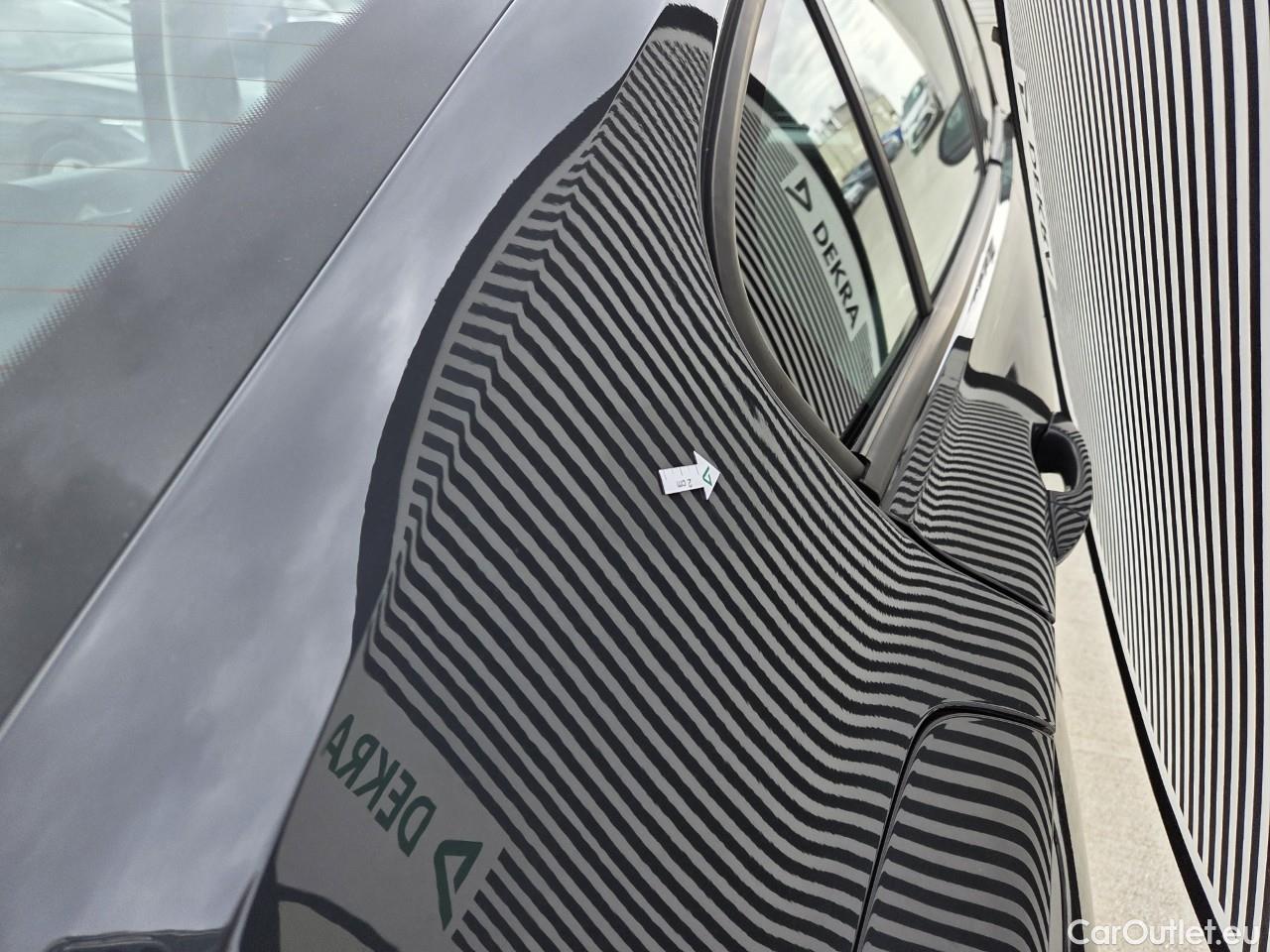  Volkswagen  Passat Advance 1.5 TSI ACT 150 CP #20