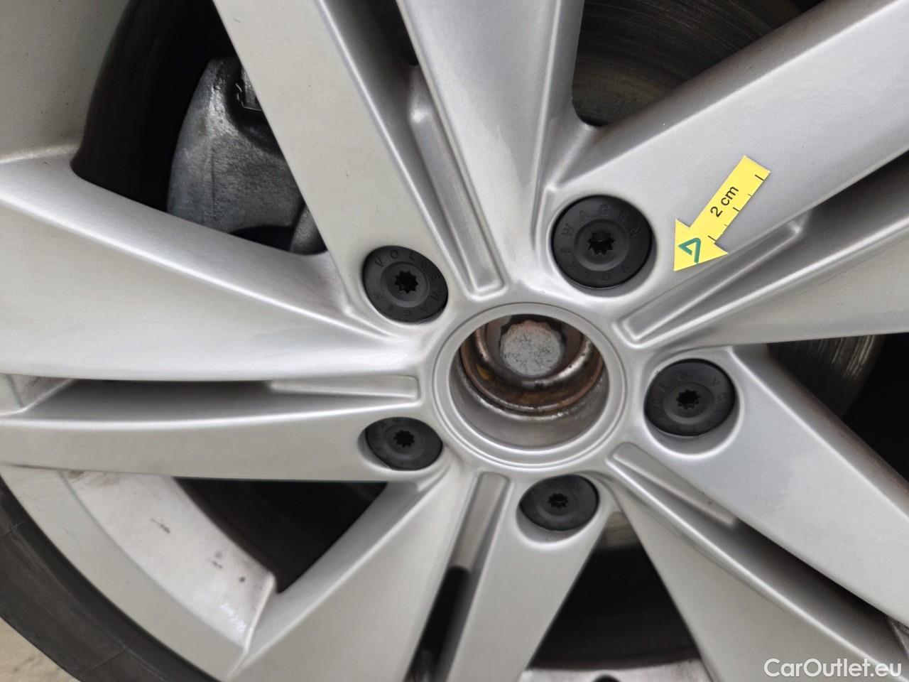  Volkswagen  Golf  Life 1.5 eTSI ACT DSG mild-Hybrid #6