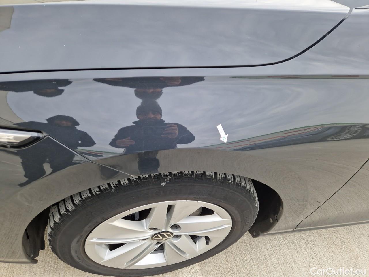  Volkswagen  Golf  Life 1.0 TSI #8