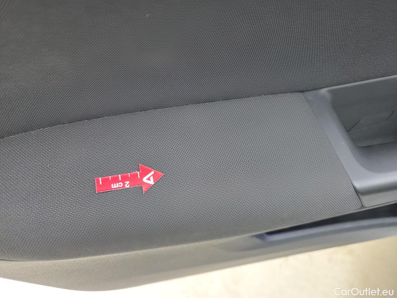  Volkswagen  Golf  Life 1.5 eTSI ACT DSG mild-Hybrid #13