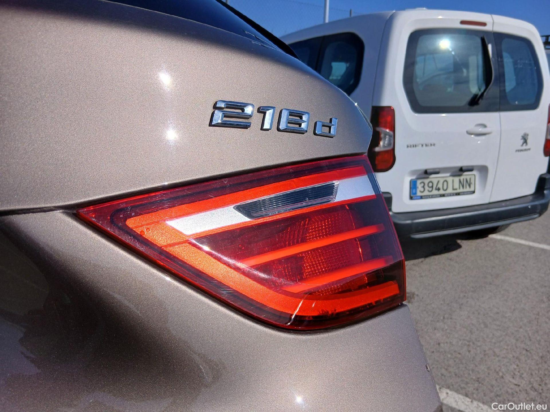  Bmw  Serie 2 BMW  Gran Tourer/2018/5P/monovolumen compacto 218d Business #28