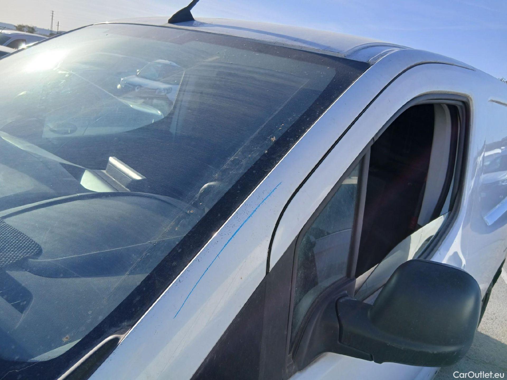  Citroen  Berlingo CITROEN  / 2018 / 3P / furgón derivado de turismo Talla M BlueHDi 100 CONTROL #7