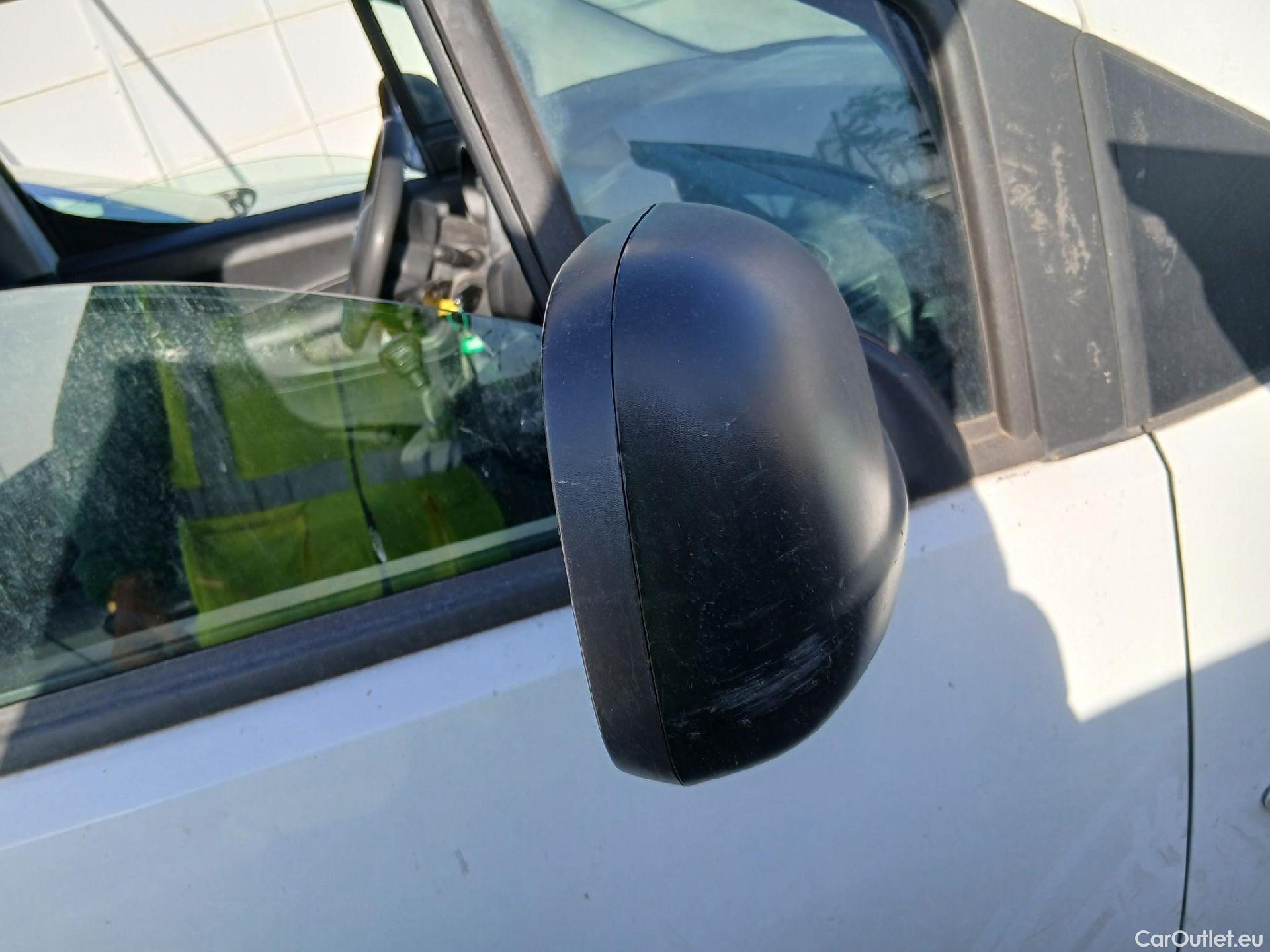  Citroen  Berlingo CITROEN  / 2018 / 3P / furgón derivado de turismo Talla M BlueHDi 100 CONTROL #47