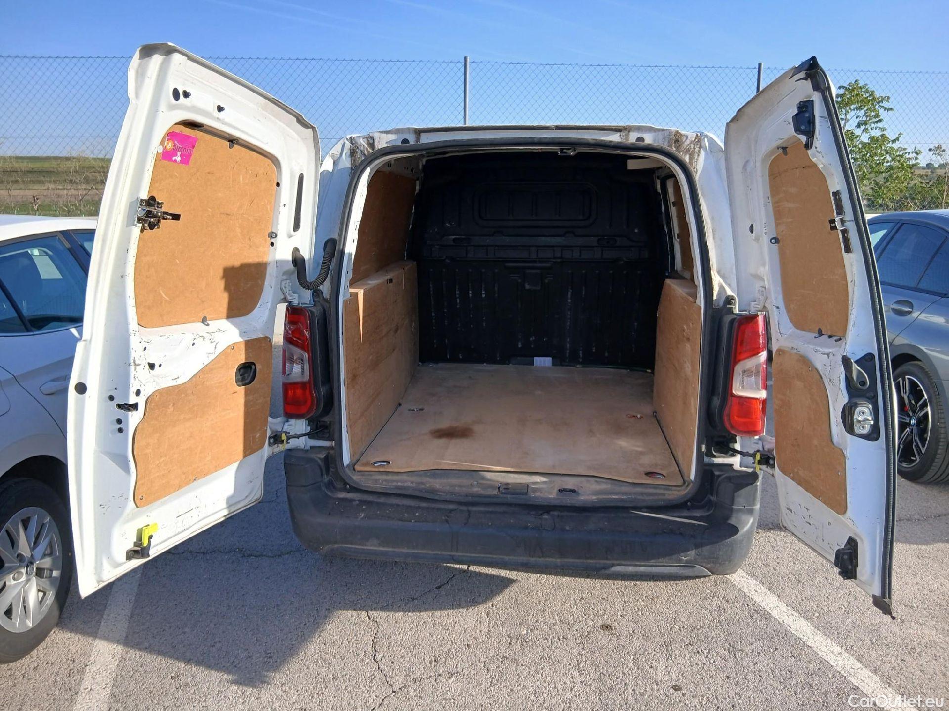  Citroen  Berlingo CITROEN  / 2018 / 3P / furgón derivado de turismo Talla M BlueHDi 100 CONTROL #35