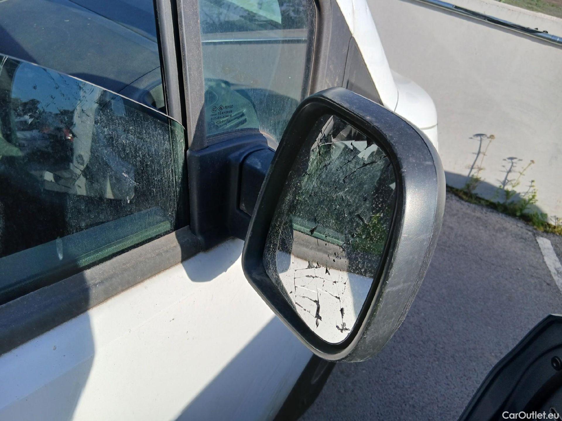  Citroen  Berlingo CITROEN  / 2018 / 3P / furgón derivado de turismo Talla M BlueHDi 100 CONTROL #45