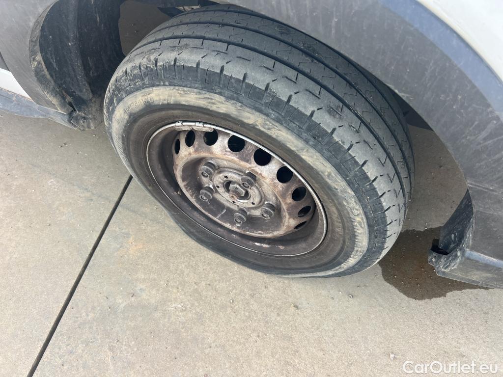  Ford  Transit FORD  / 2013 / 4P / furgón 310 77kW L2H2 Van Trend FWD #7