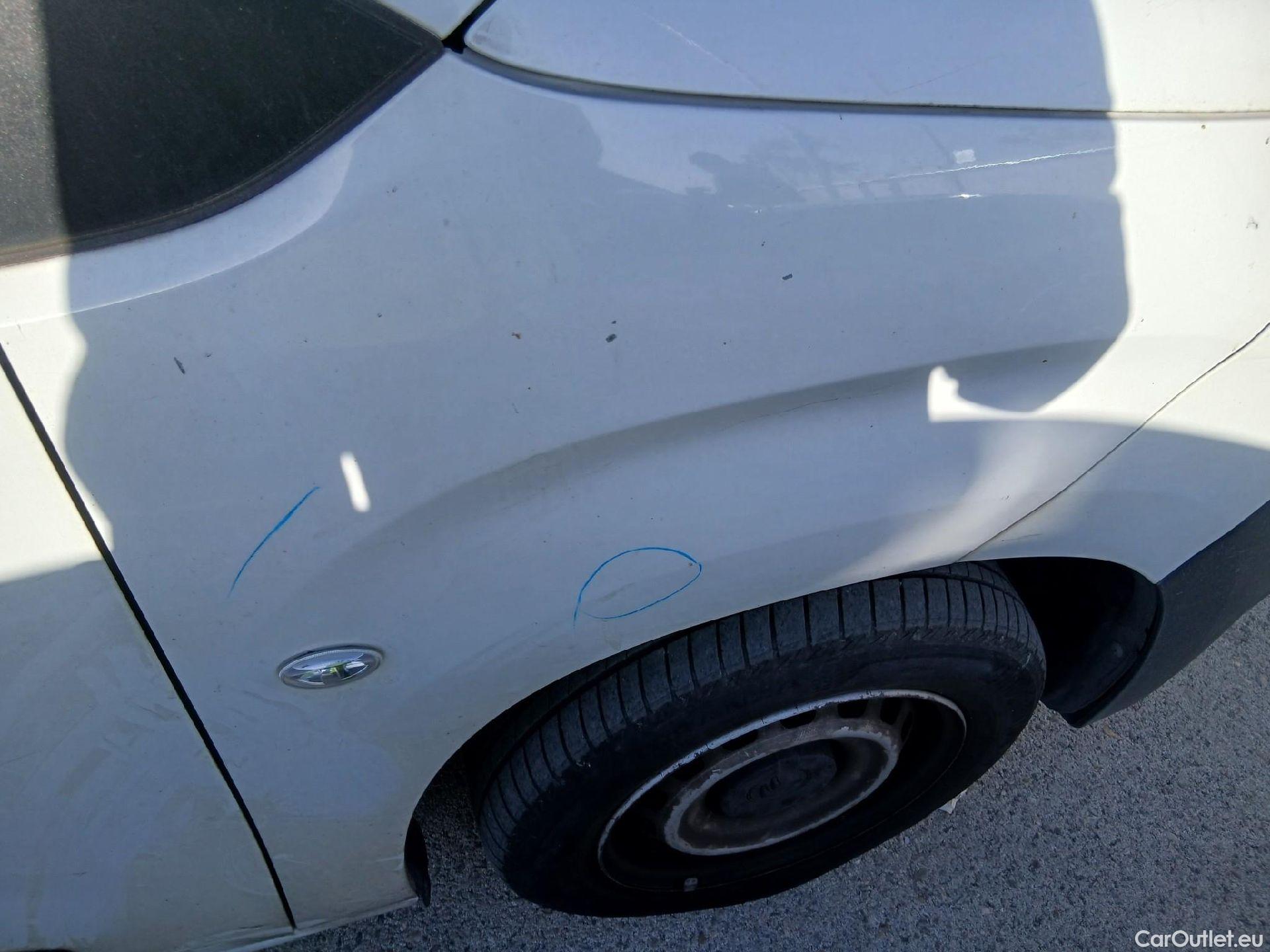  Citroen  Berlingo CITROEN  / 2018 / 3P / furgón derivado de turismo Talla M BlueHDi 100 CONTROL #50