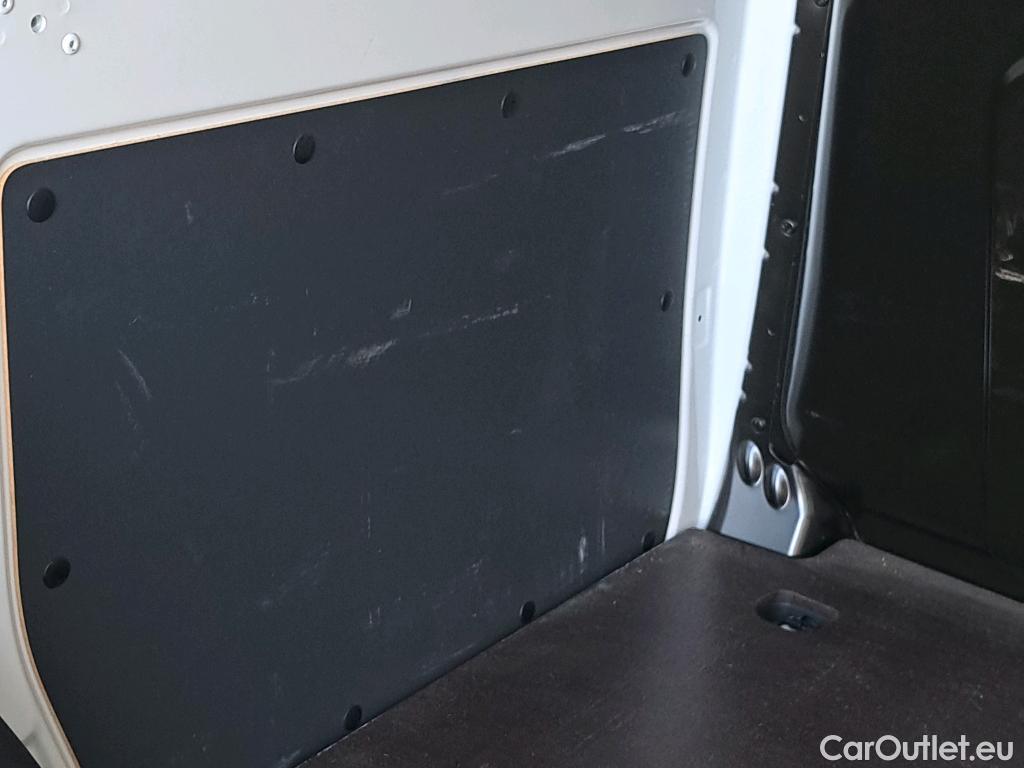  Renault  Kangoo RENAULT  Furgón/2013/3P/furgón derivado de turismo Profesional dCi 55 kW (75 CV) #16