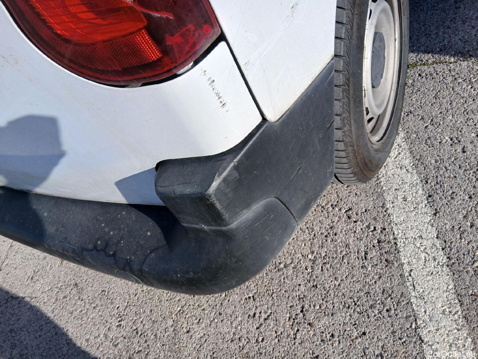  Citroen  Berlingo CITROEN  / 2018 / 3P / furgón derivado de turismo Talla M BlueHDi 100 CONTROL #34