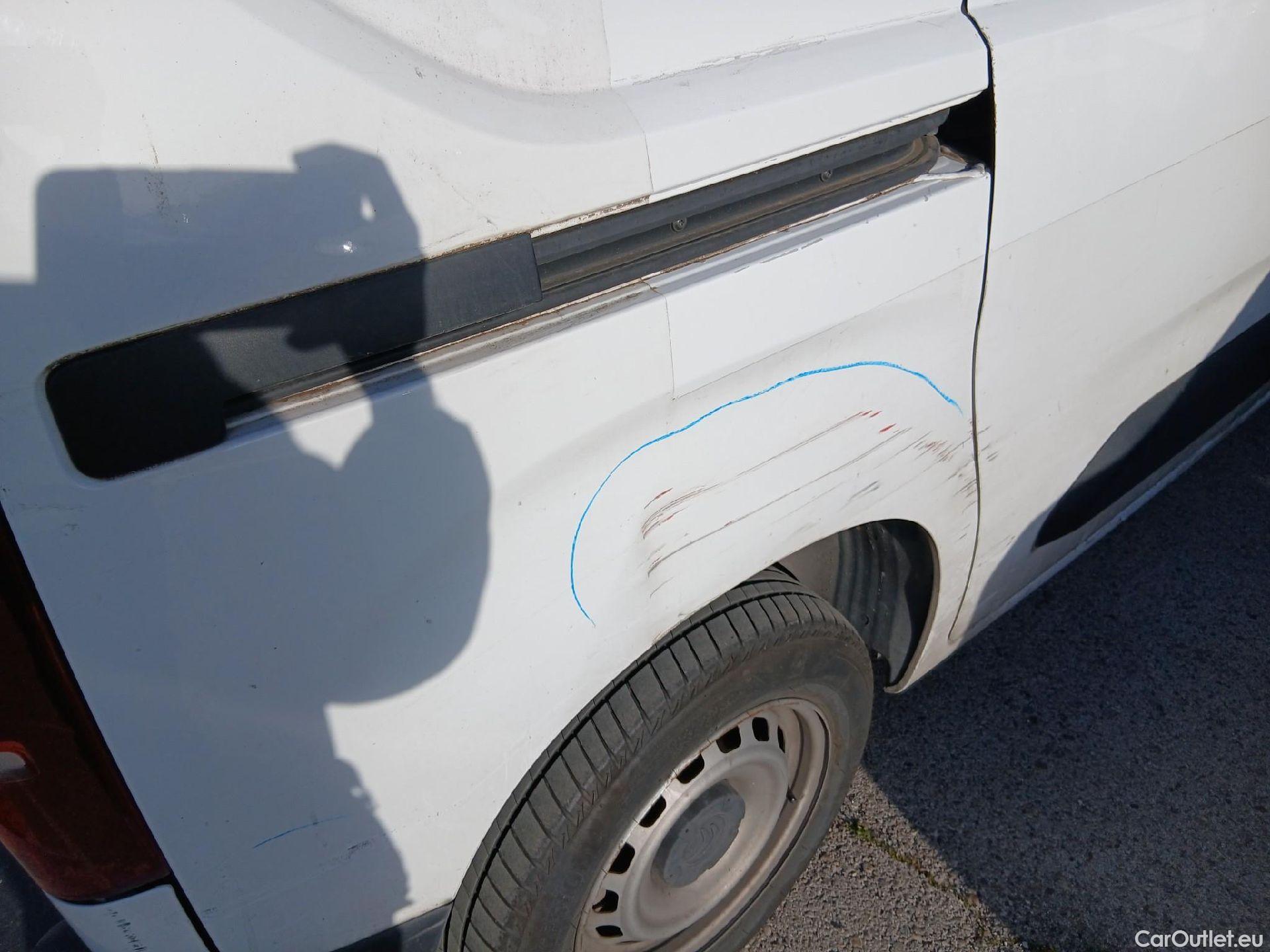  Citroen  Berlingo CITROEN  / 2018 / 3P / furgón derivado de turismo Talla M BlueHDi 100 CONTROL #38