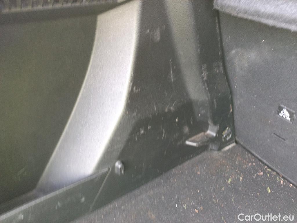  Peugeot  2008 PEUGEOT  / 2019 / 5P / todoterreno Active Puretech 100 S&S BVM6 #5