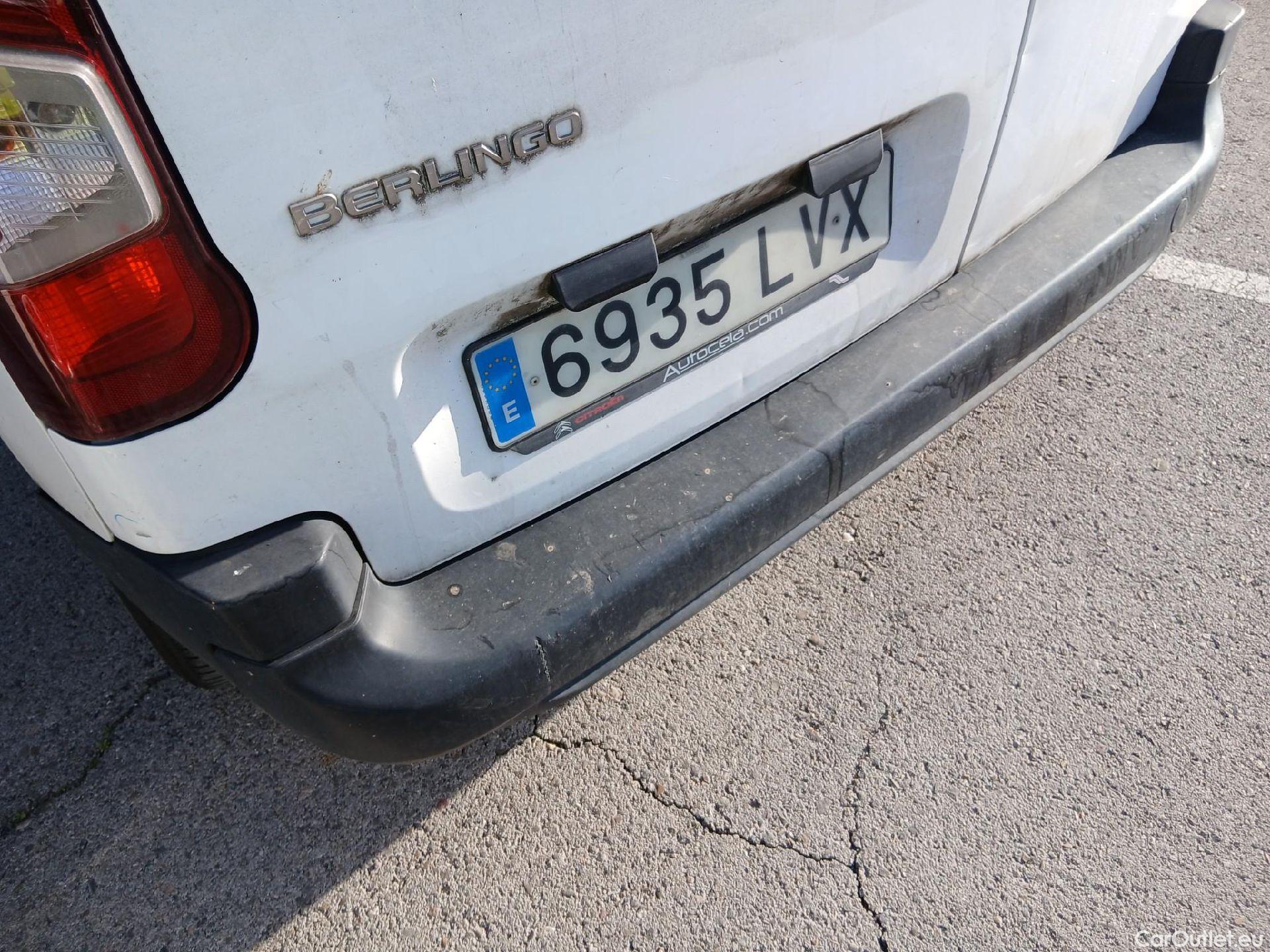  Citroen  Berlingo CITROEN  / 2018 / 3P / furgón derivado de turismo Talla M BlueHDi 100 CONTROL #25