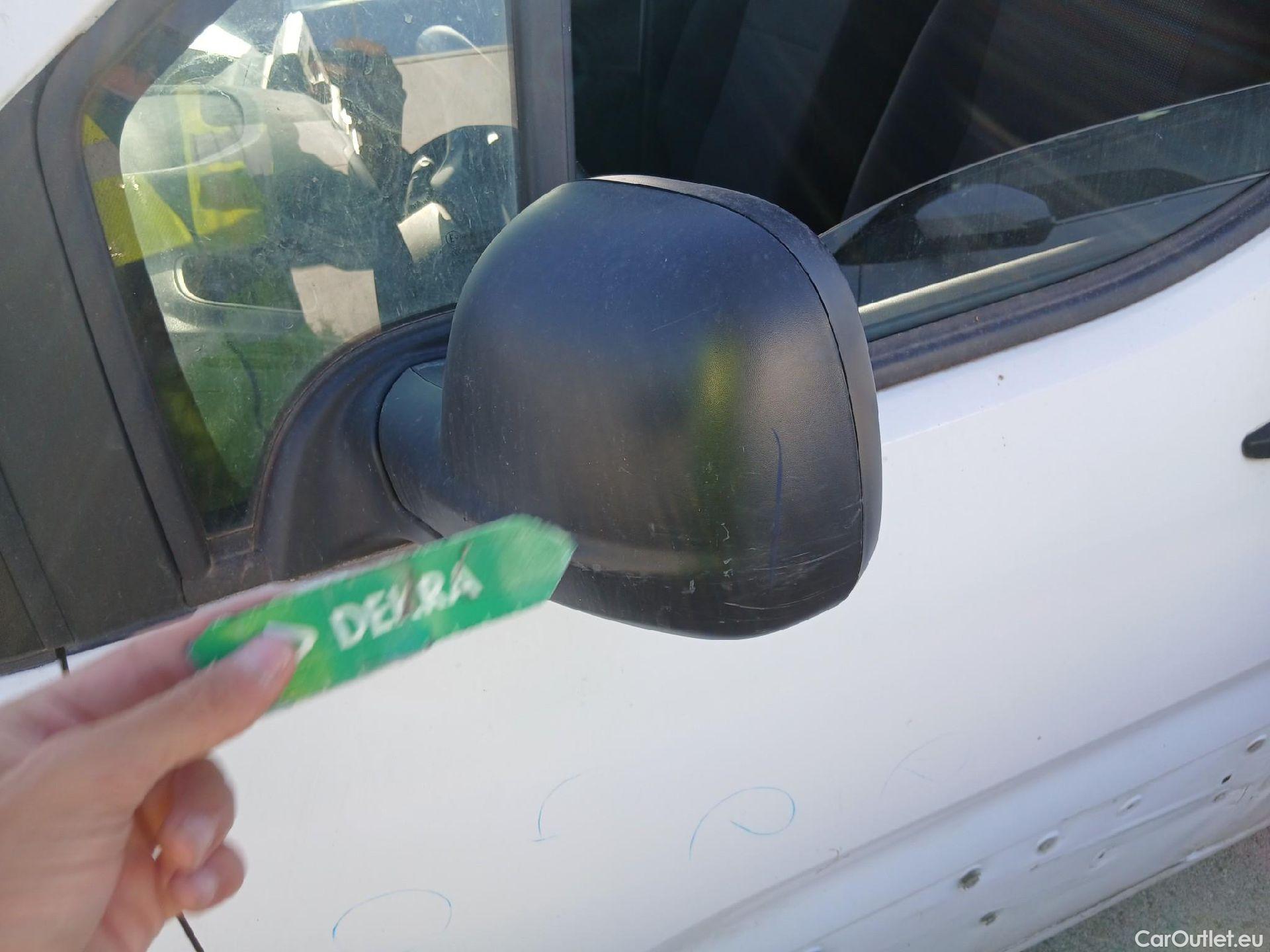  Citroen  Berlingo CITROEN  / 2018 / 3P / furgón derivado de turismo Talla M BlueHDi 100 CONTROL #13