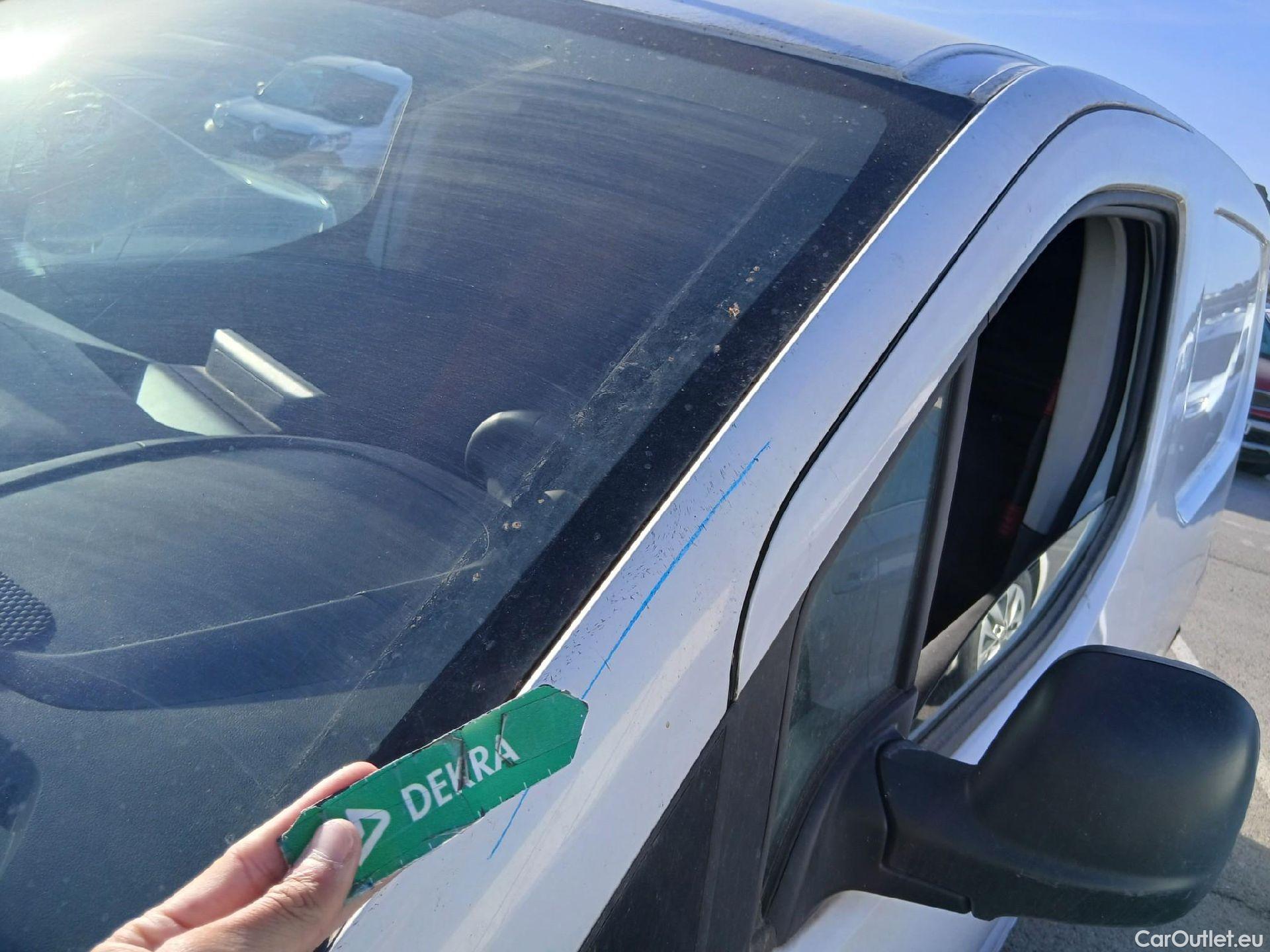  Citroen  Berlingo CITROEN  / 2018 / 3P / furgón derivado de turismo Talla M BlueHDi 100 CONTROL #8