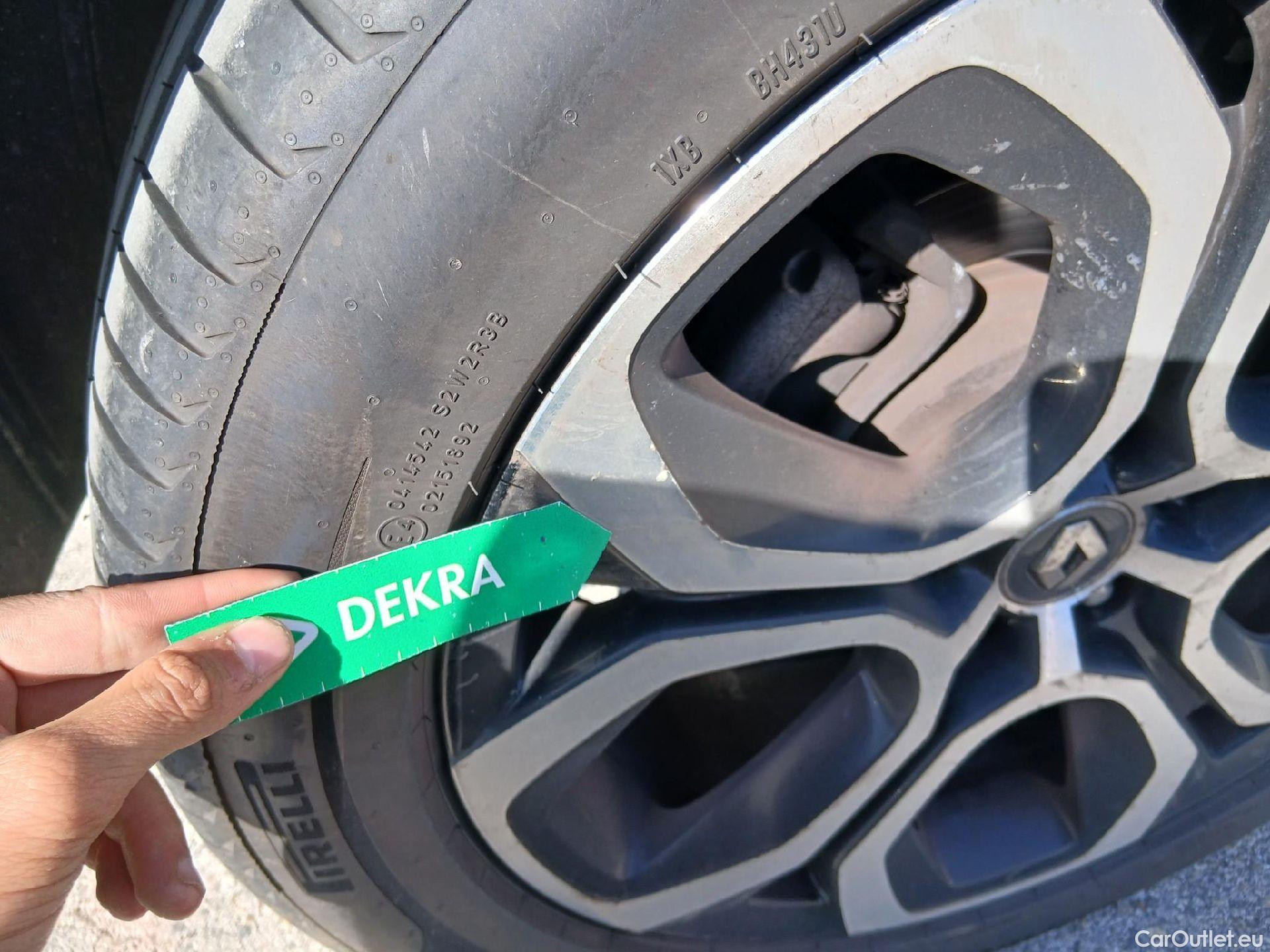  Renault  Arkana RENAULT  / 2021 / 5P / todoterreno Zen TCe 103kW(140CV) EDC Microhíbrido #24