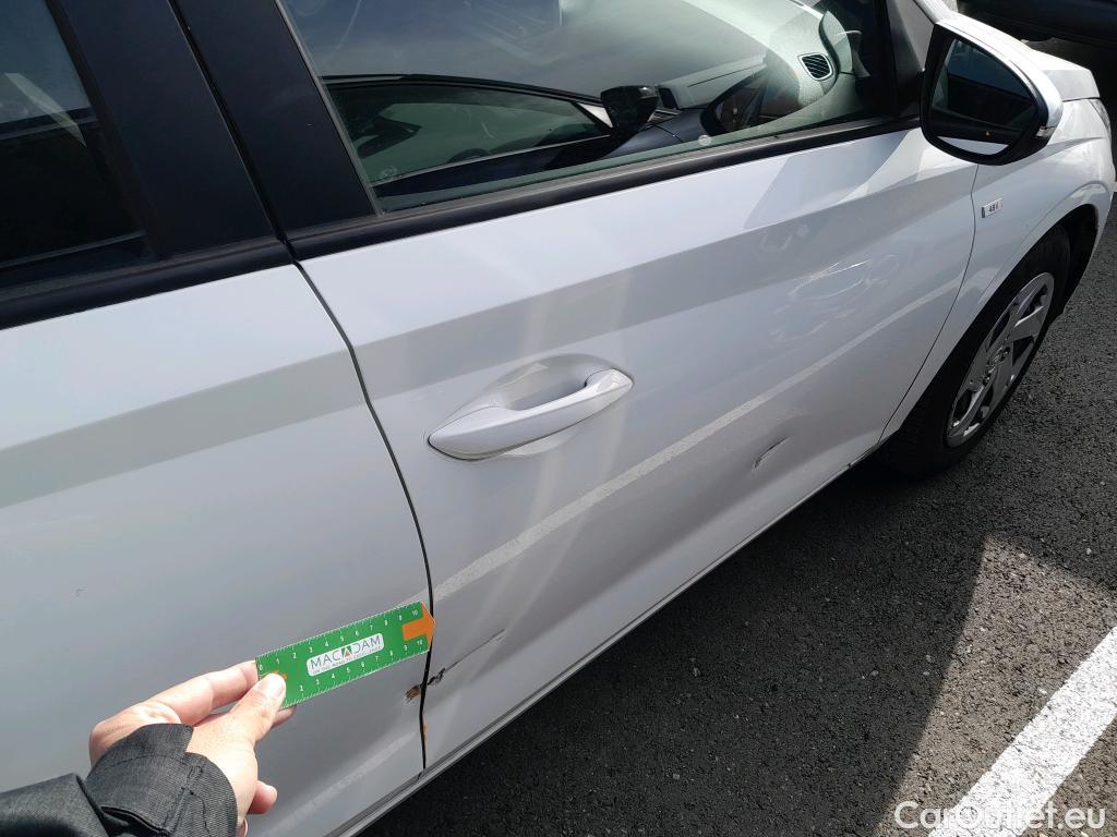  Hyundai  i20 HYUNDAI  / 2020 / 5P / berlina con portón 1.0 TGDI 74kW (100CV) 48V Essence #3