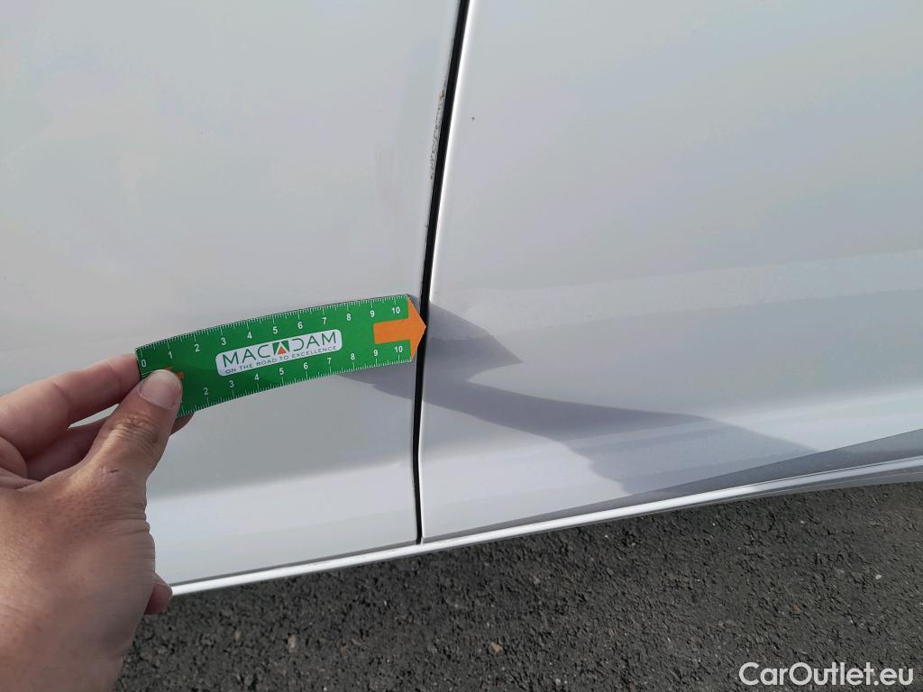  Hyundai  i20 HYUNDAI  / 2020 / 5P / berlina con portón 1.0 TGDI 74kW (100CV) 48V Essence #42