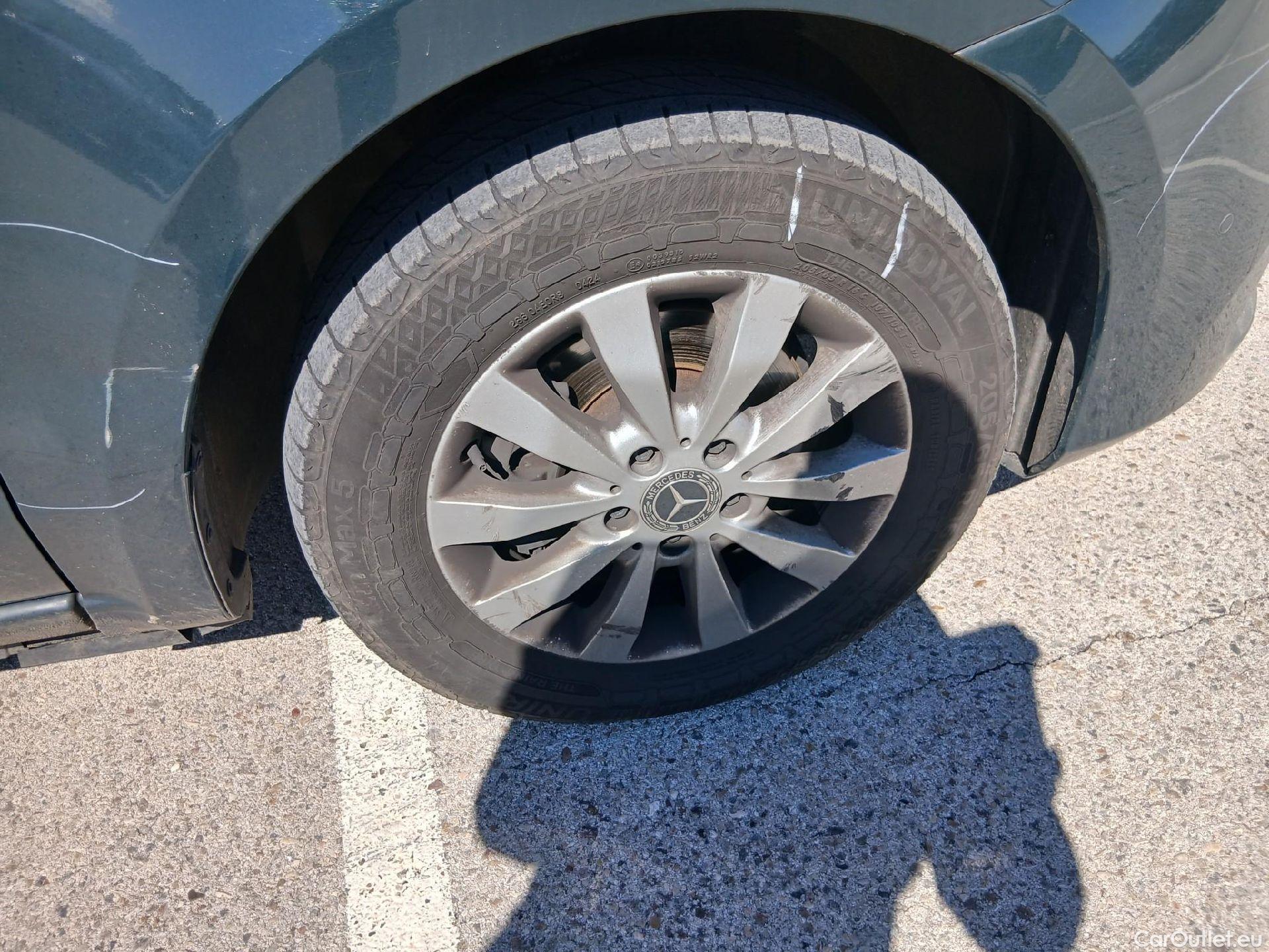  Mercedes  V-Klasse MERCEDES-BENZ Clase V / 2014 / 4P / monovolumen 220 d Clase V Compacto #22