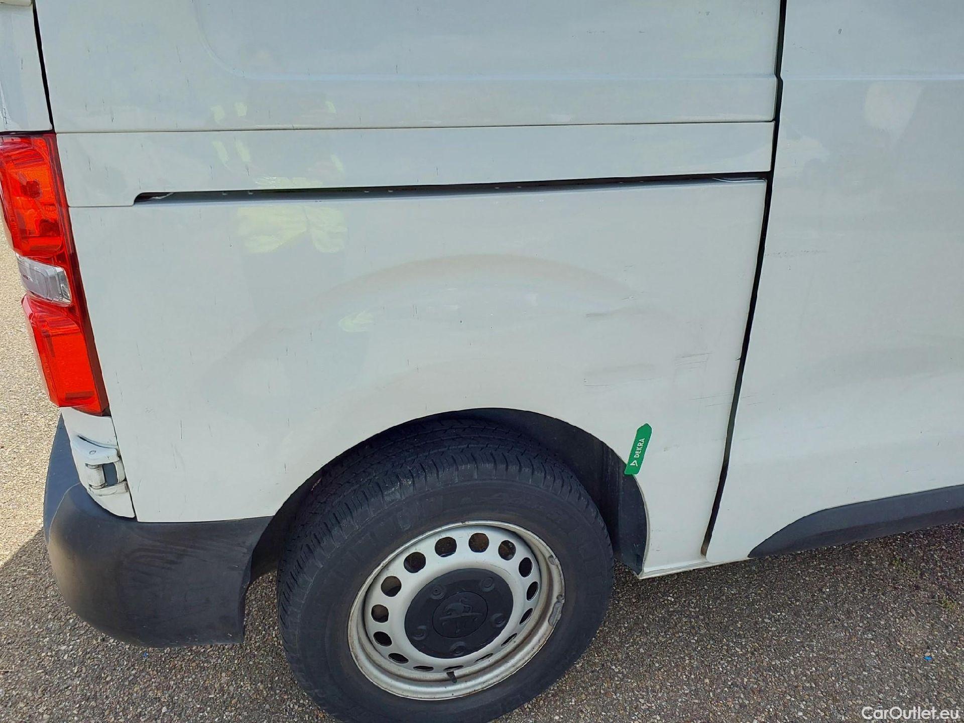  Peugeot  Expert PEUGEOT  / 2016 / 4P / furgón Furgón Pro 2.0 BlueHDi 120 S&S Standard #23