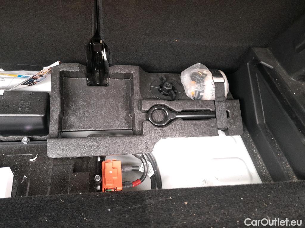  Hyundai  i20 HYUNDAI  / 2020 / 5P / berlina con portón 1.0 TGDI 74kW (100CV) 48V Essence #12