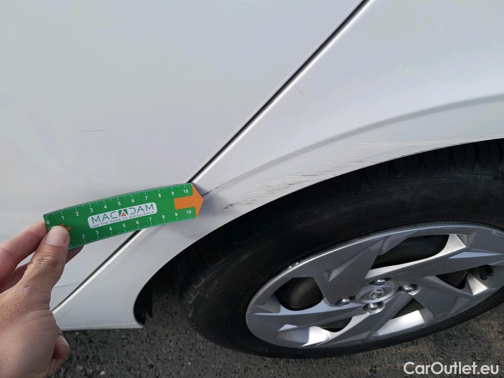  Hyundai  i20 HYUNDAI  / 2020 / 5P / berlina con portón 1.0 TGDI 74kW (100CV) 48V Essence #27