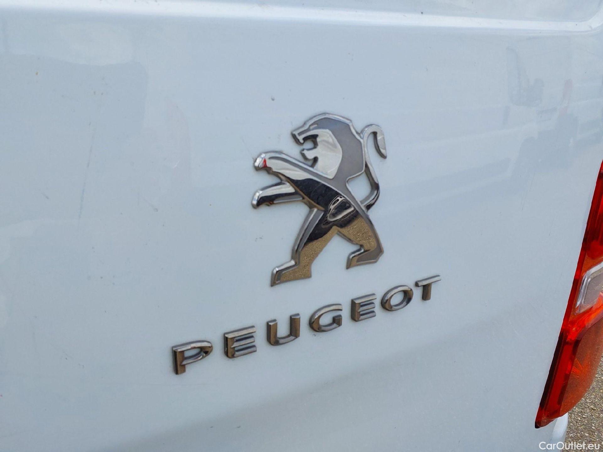  Peugeot  Expert PEUGEOT  / 2016 / 4P / furgón Furgón Pro 2.0 BlueHDi 120 S&S Standard #20