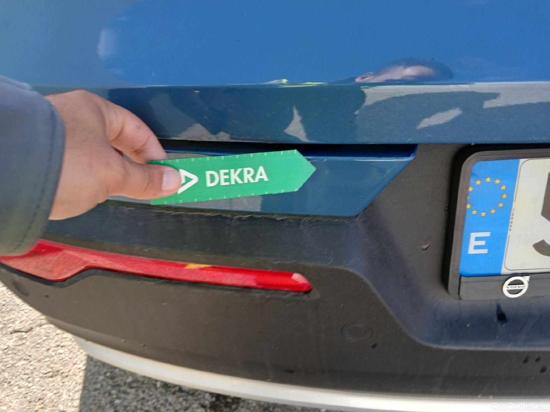  Volvo  XC 40 XC40 Plus Bright 2WD 2.0 165CV AT7 E6d #1