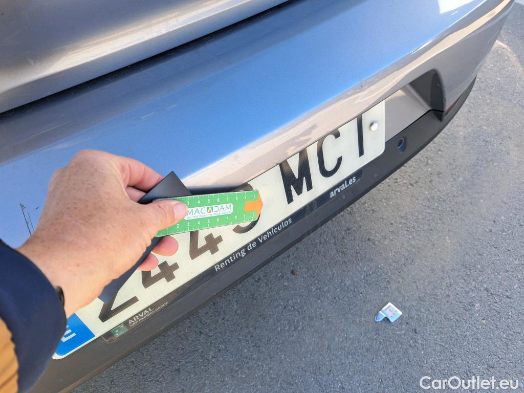  Peugeot  508 PEUGEOT  / 2018 / 5P / berlina con portón 5P Active Pack BlueHDi 130 S&S EAT8 (AC2) #23