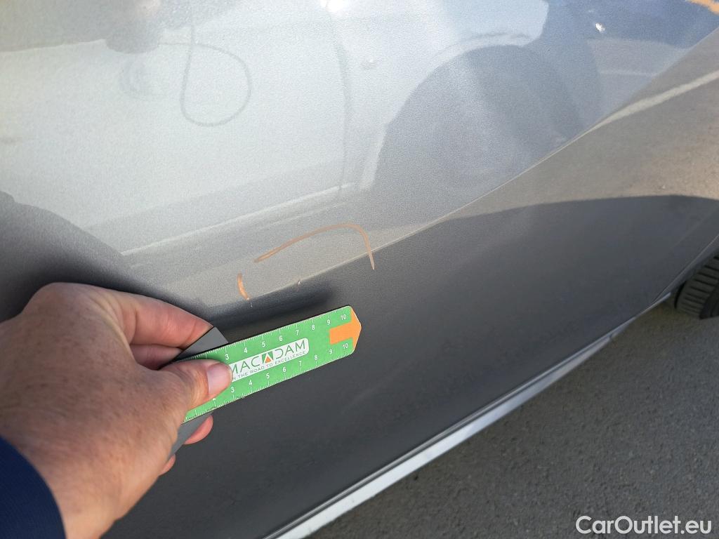  Peugeot  508 PEUGEOT  / 2018 / 5P / berlina con portón 5P Active Pack BlueHDi 130 S&S EAT8 (AC2) #17