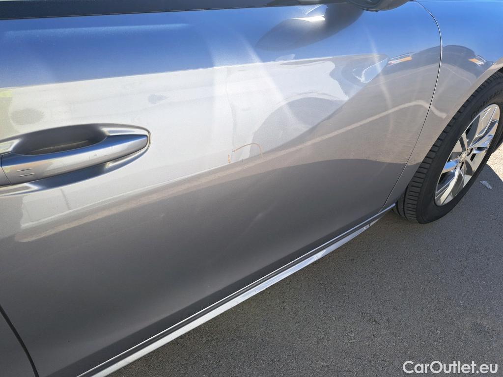  Peugeot  508 PEUGEOT  / 2018 / 5P / berlina con portón 5P Active Pack BlueHDi 130 S&S EAT8 (AC2) #16