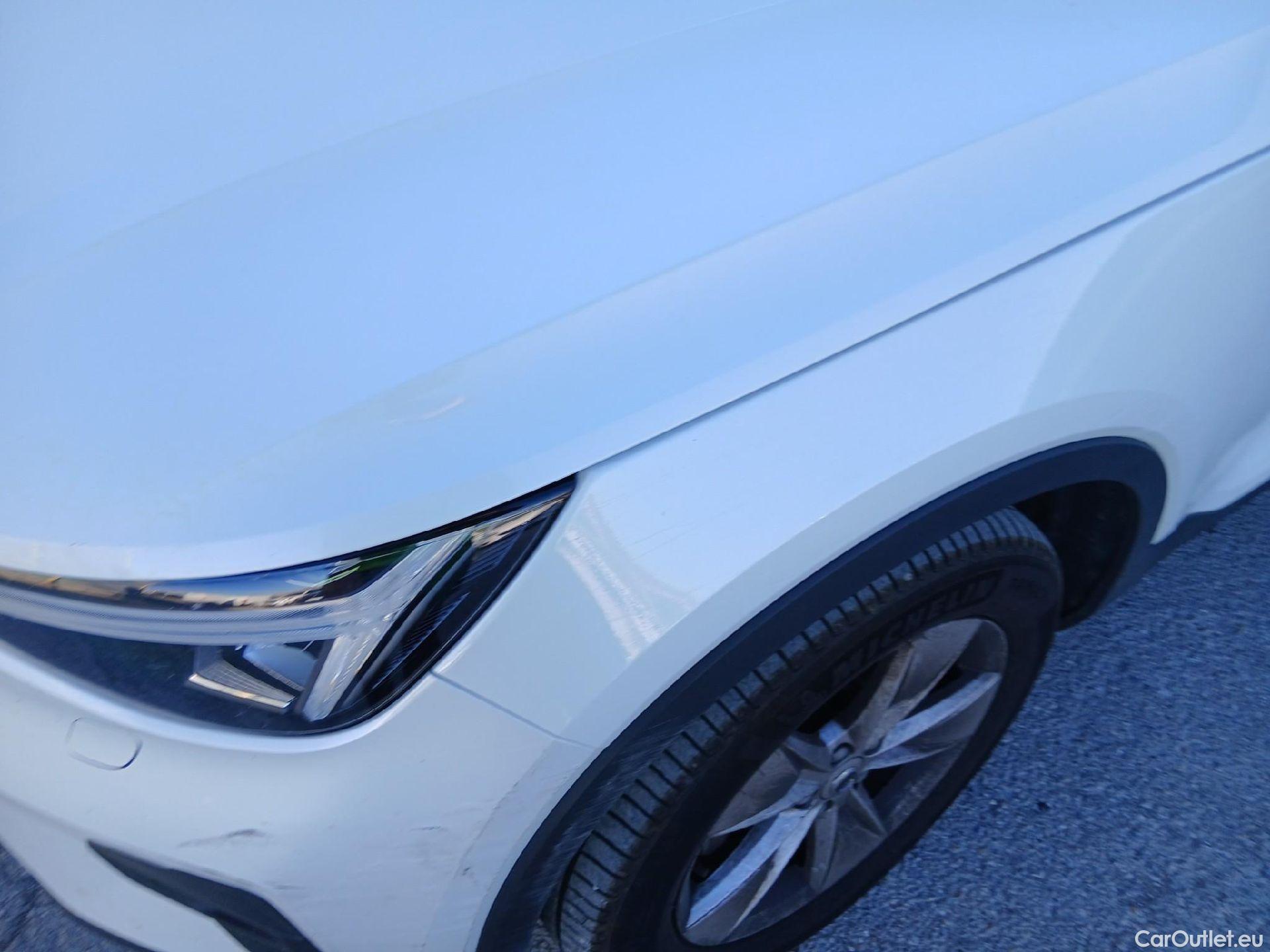  Volvo  XC 40 VOLVO XC40 / 2021 / 5P / todoterreno 2.0 B3 G Core Dark Auto #4