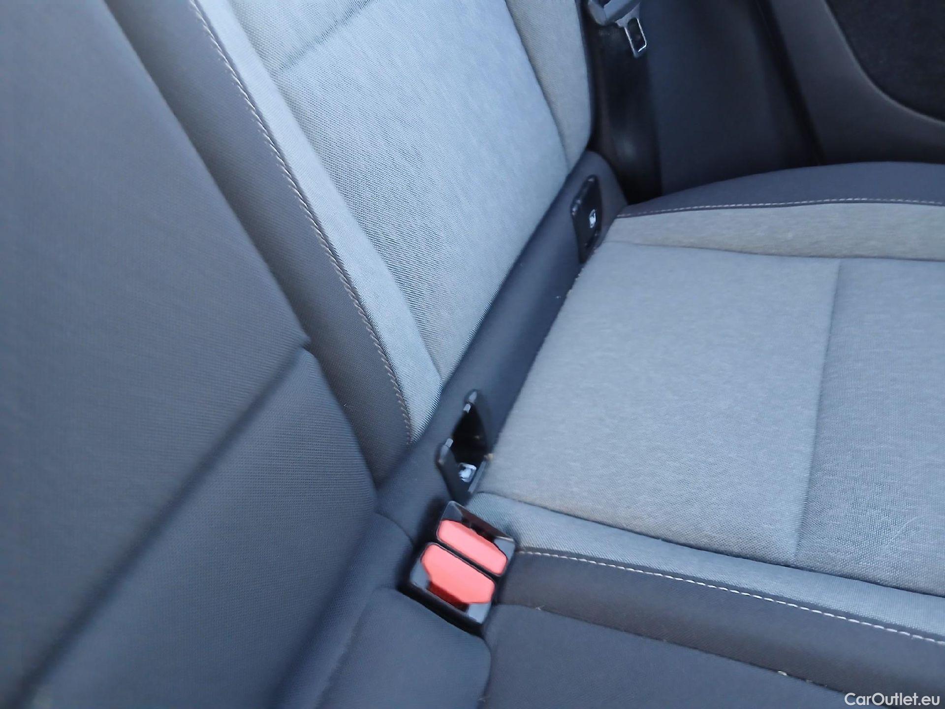  Volvo  XC 40 VOLVO XC40 / 2021 / 5P / todoterreno 2.0 B3 G Core Dark Auto #27