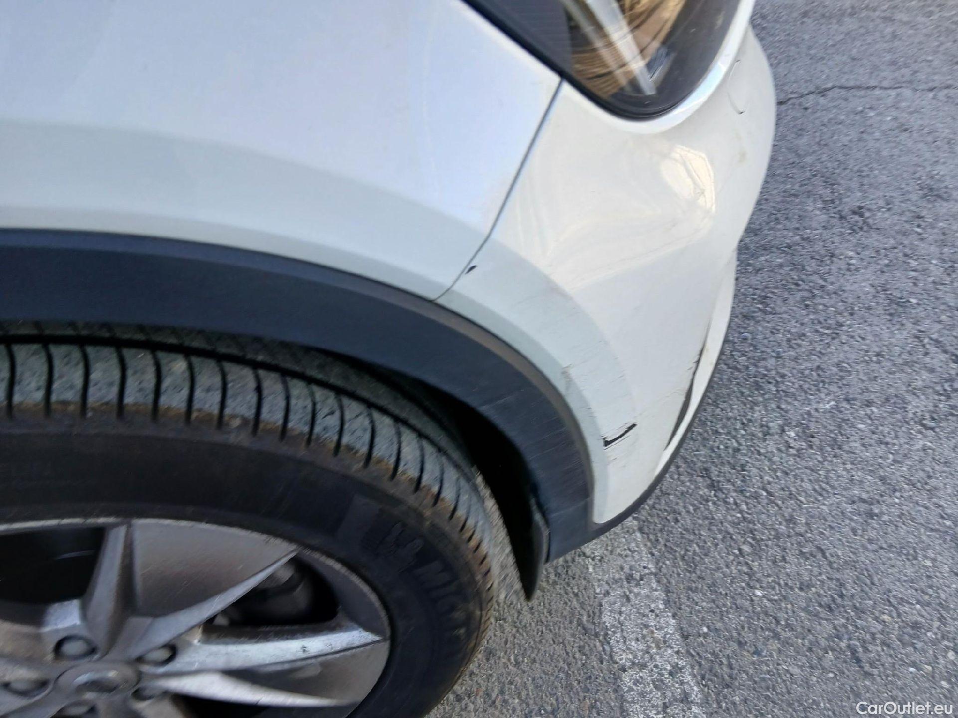  Volvo  XC 40 VOLVO XC40 / 2021 / 5P / todoterreno 2.0 B3 G Core Dark Auto #24