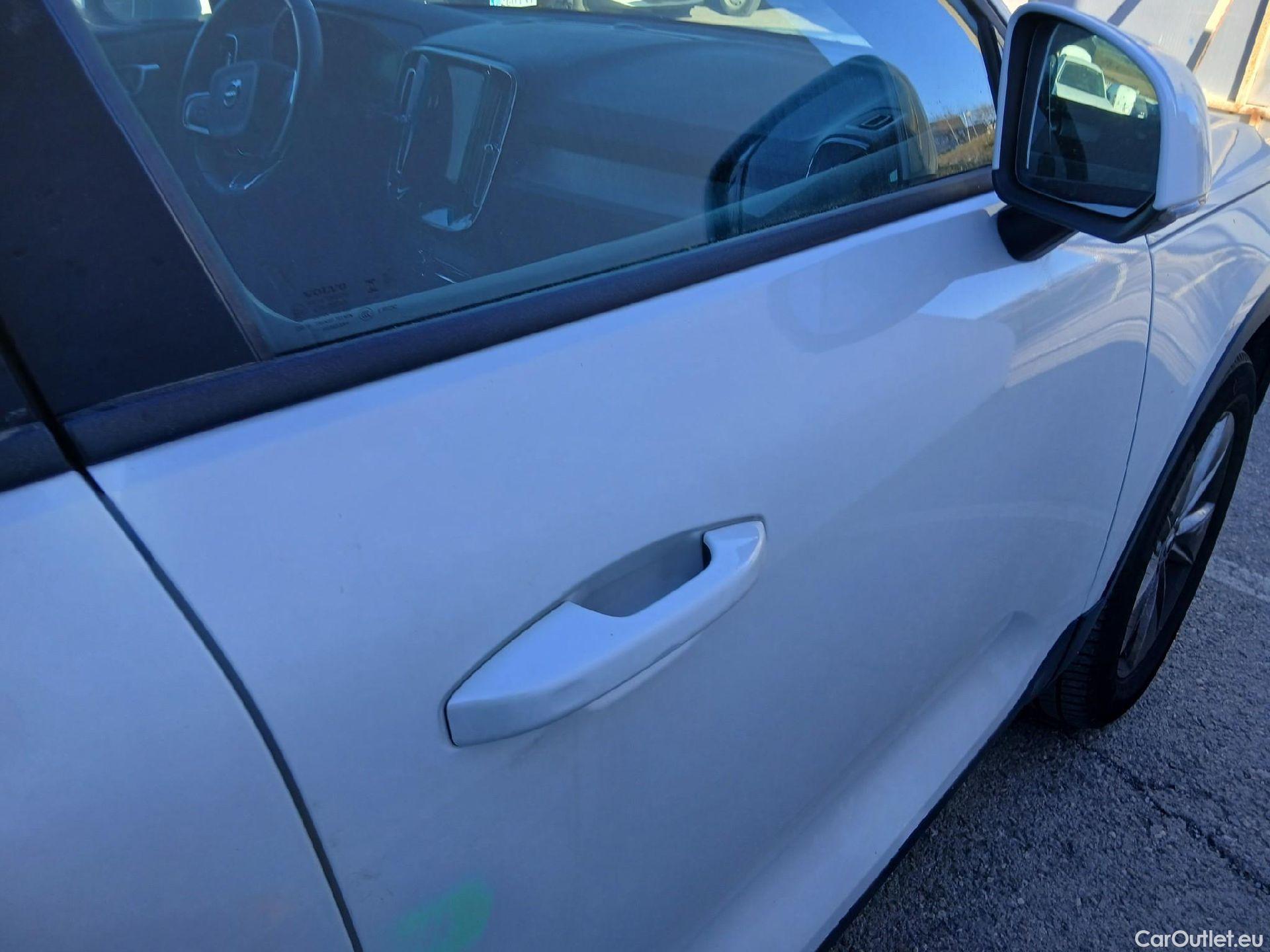  Volvo  XC 40 VOLVO XC40 / 2021 / 5P / todoterreno 2.0 B3 G Core Dark Auto #19