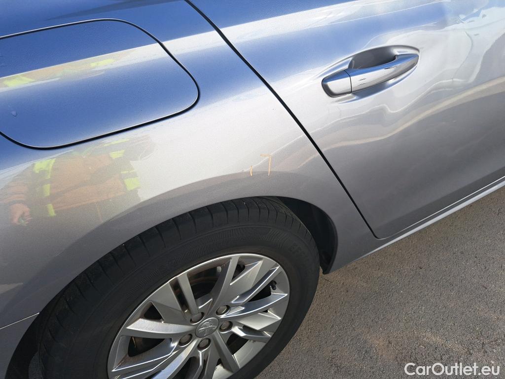  Peugeot  508 PEUGEOT  / 2018 / 5P / berlina con portón 5P Active Pack BlueHDi 130 S&S EAT8 (AC2) #13