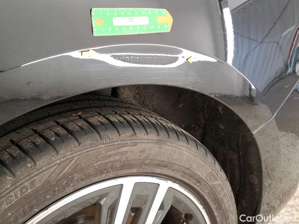  Bmw  Serie 1 BMW Série 1 / 2019 / 5P / Berline 116i Business Design #6