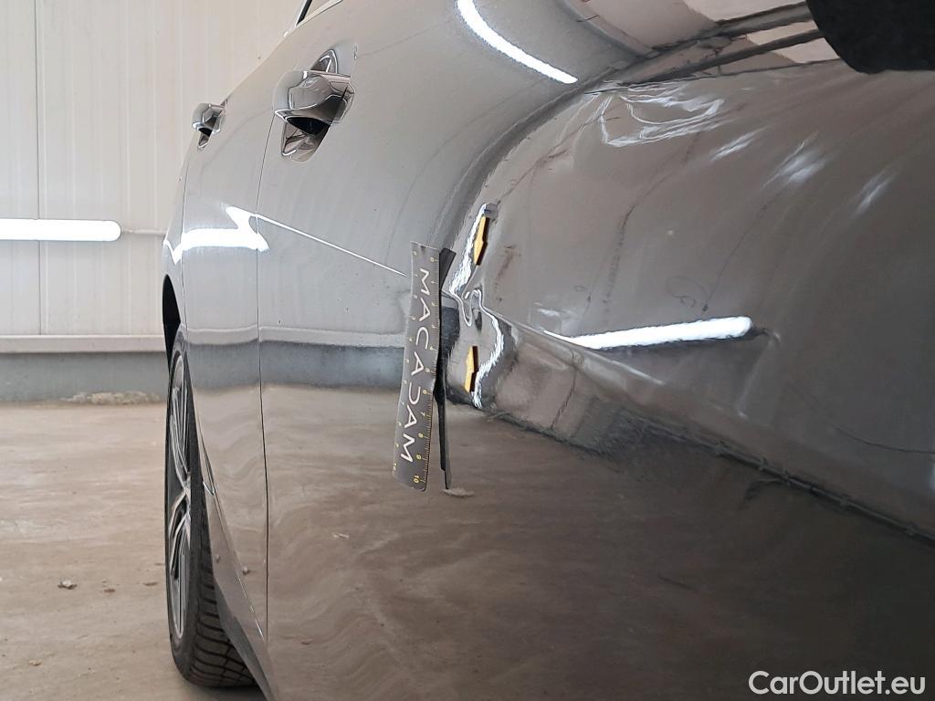  Bmw  Serie 2 BMW Série 2 Gran Coupé / 2019 / 4P / Berline 220D AUTO Business Design #33