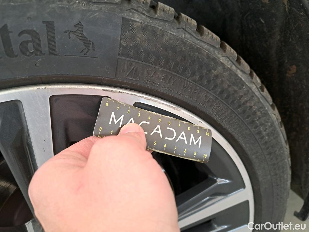  Bmw  Serie 2 BMW Série 2 Gran Coupé / 2019 / 4P / Berline 220D AUTO Business Design #49