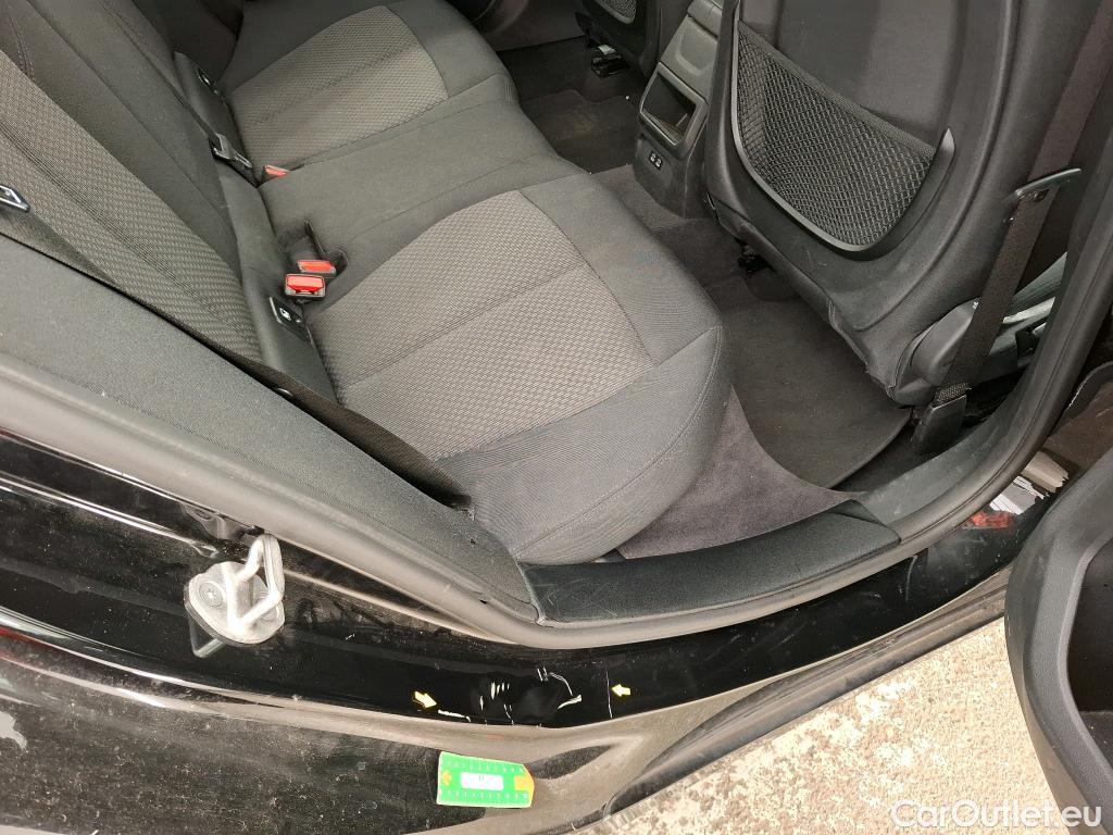  Bmw  Serie 1 BMW Série 1 / 2019 / 5P / Berline 116i Business Design #19