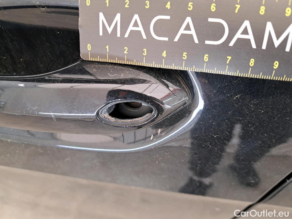  Bmw  Serie 2 BMW Série 2 Gran Coupé / 2019 / 4P / Berline 220D AUTO Business Design #35